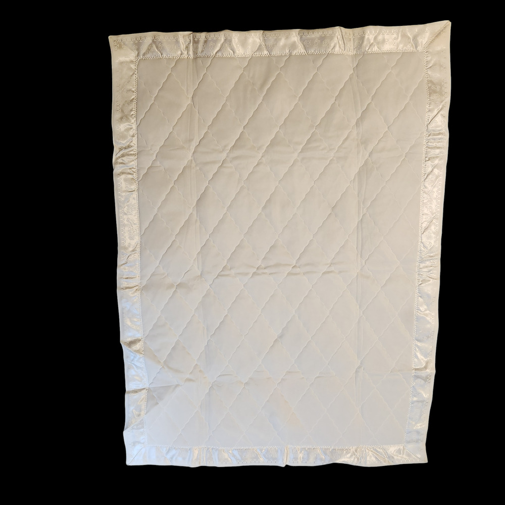 Sears Dura-Puff Baby Blanket Comforter Solid White Satin Trim Bears Blocks Quilt